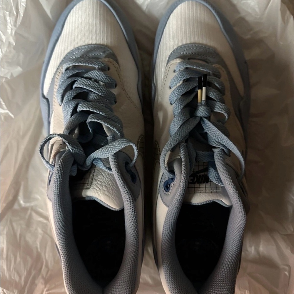 Nike Men’s Sneakers White and Light Blue
